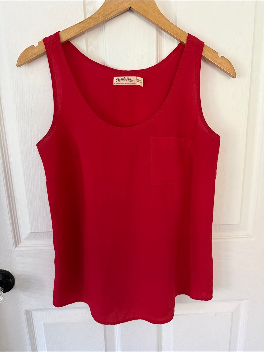 Faded Glory Red Scoop Neck Tank with Pocket